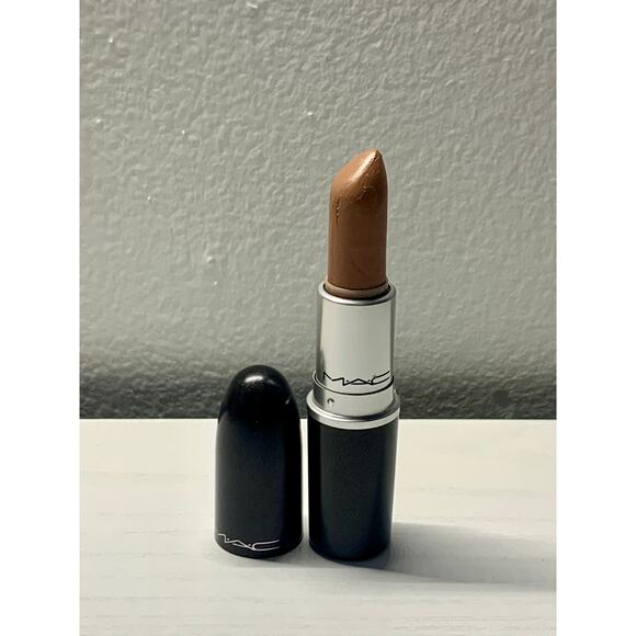 MAC Lustre Lipstick HUG ME #508- Nude Tone Frost Original Formula *USED - Picture 5 of 11